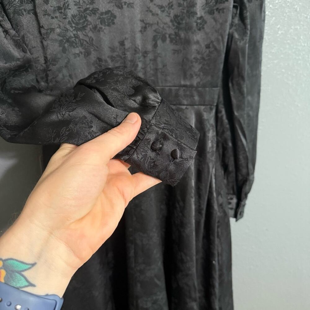 Gal Meets Glam NWT Ivy Bouquet Jacquard Wrap Dress Size 4 - Picture 9 of 10